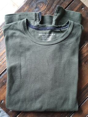 Banana Republic Mens Olive Green Short-Sleeve Crew Tee - Large